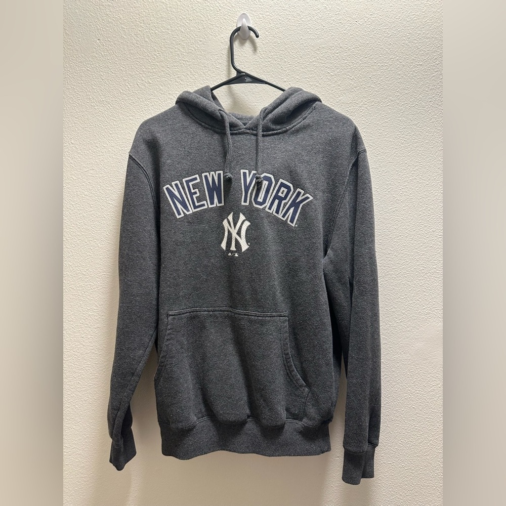 NY Yankees Hoodie Men’s S/M